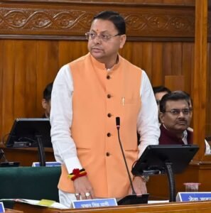 मुख्यमंत्री पुष्कर सिंह धामी ने नारी शक्ति वंदन अधिनियम पर चर्चा के लिए आयोजित विधानसभा के विशेष सत्र “नारी सम्मान-लोकतंत्र में अधिकार” को संबोधित किया