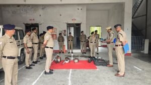 चारधाम यात्रा-2026 की तैयारियों को लेकर मुख्य अग्निशमन अधिकारी ने ज्योतिर्मठ फायर स्टेशन का किया गहन अर्द्धवार्षिक निरीक्षण, उपकरणों व संसाधनों की परखी तत्परता