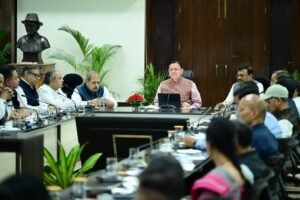 मुख्यमंत्री पुष्कर सिंह धामी ने निर्देश दिए हैं कि सीएम हेल्पलाइन-1905 पर 30 दिनों से अधिक समय से लंबित शिकायतों के त्वरित निस्तारण के लिए विशेष अभियान चलाया जाए