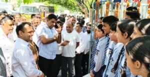 रुड़की तहसील परिसर के सौंदर्यकरण का हुआ उद्घाटन,जिलाधिकारी मयूर दीक्षित ने छात्रों को बैग भेंटकर बढ़ाया उत्साह