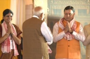 असम में एनडीए की लगातार तीसरी बार ऐतिहासिक विजय के उपरांत सरकार के शपथ ग्रहण समारोह में आज मुख्यमंत्री श्री पुष्कर सिंह धामी सम्मिलित हुए।