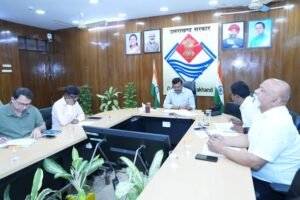 मुख्य सचिव ने कहा कि टेक होम राशन का 100 प्रतिशत वितरण फेस रेकग्निशन सिस्टम (एफआरएस) के तहत किया जाए