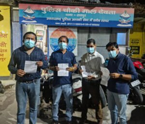 सार्वजनिक स्थान पर शराब पीकर हुड़दंग करने वालो को दून पुलिस ने पढ़ाया कानून का सबक, अलग-अलग स्थानों पर हुड़दंग कर रहे 01 दर्जन हुड़दंगियों को पुलिस ने लिया हिरासत में