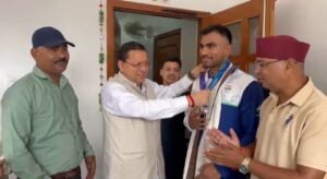 सीएम ने कहा- कपिल की उपलब्धि ने उत्तराखंड के साथ देश का भी बढ़ाया गौरव, युवाओं के लिए बने प्रेरणास्रोत