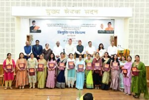 मुख्यमंत्री ने कहा कि नियुक्ति पत्र प्राप्त करना युवाओं के जीवन का एक महत्वपूर्ण पड़ाव है